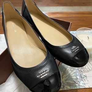 COACH black Chelsea flats 6